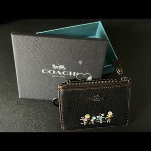 COACH SNOOPY MINI SKINNY (Pre- Owned)